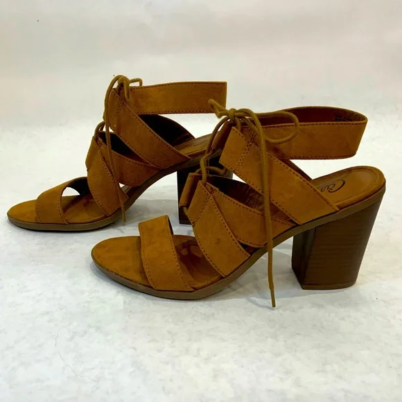 Candie’s Canova brown non-leather strappy lace up sandals with chunky heel - Picture 1 of 7